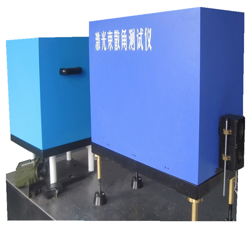 可见—近红外光小功率激光束参数检测系统